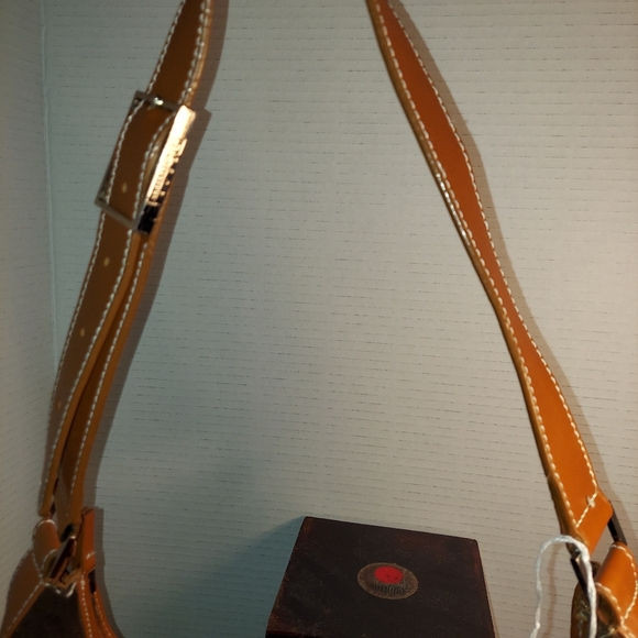 Lambertson Truex Women's Structured Leather/Suede Strap Hand Bag - Picture 2 of 12